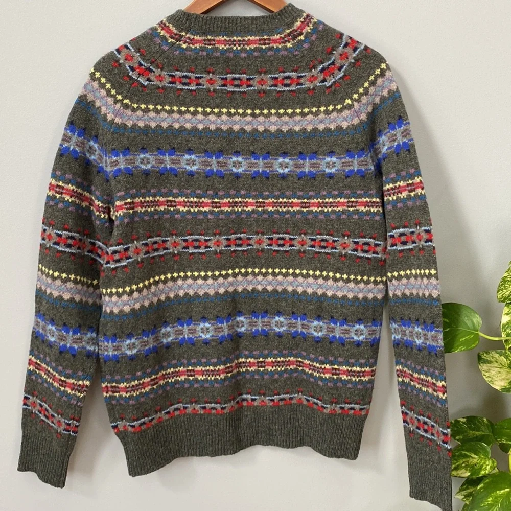 J. Crew 100% lamb wool crewneck sweater. - Picture 4 of 8